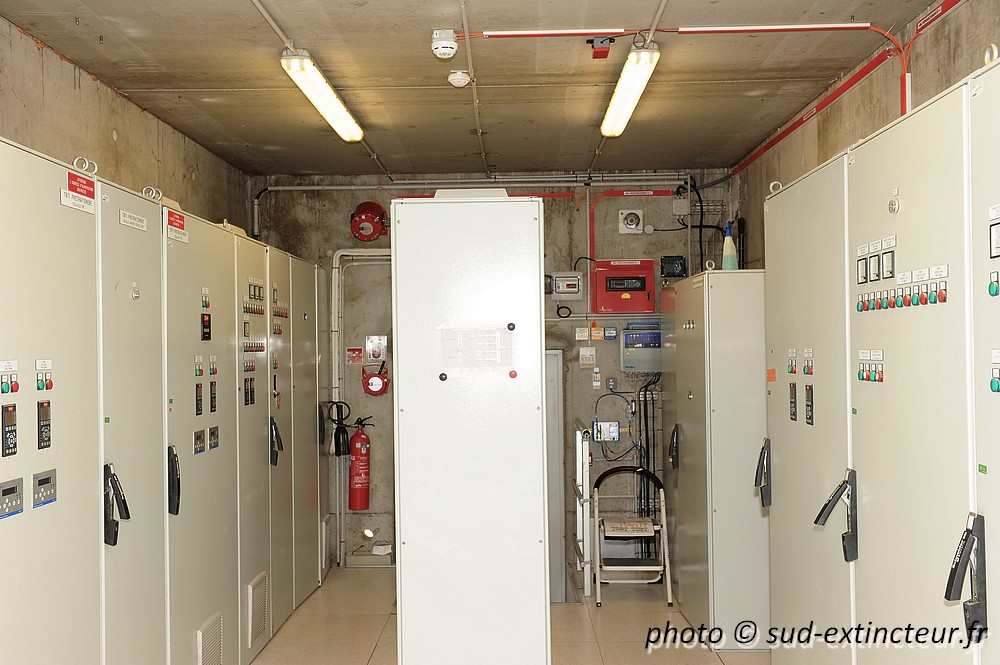 Ligne d'armoires �lectriques industrielles