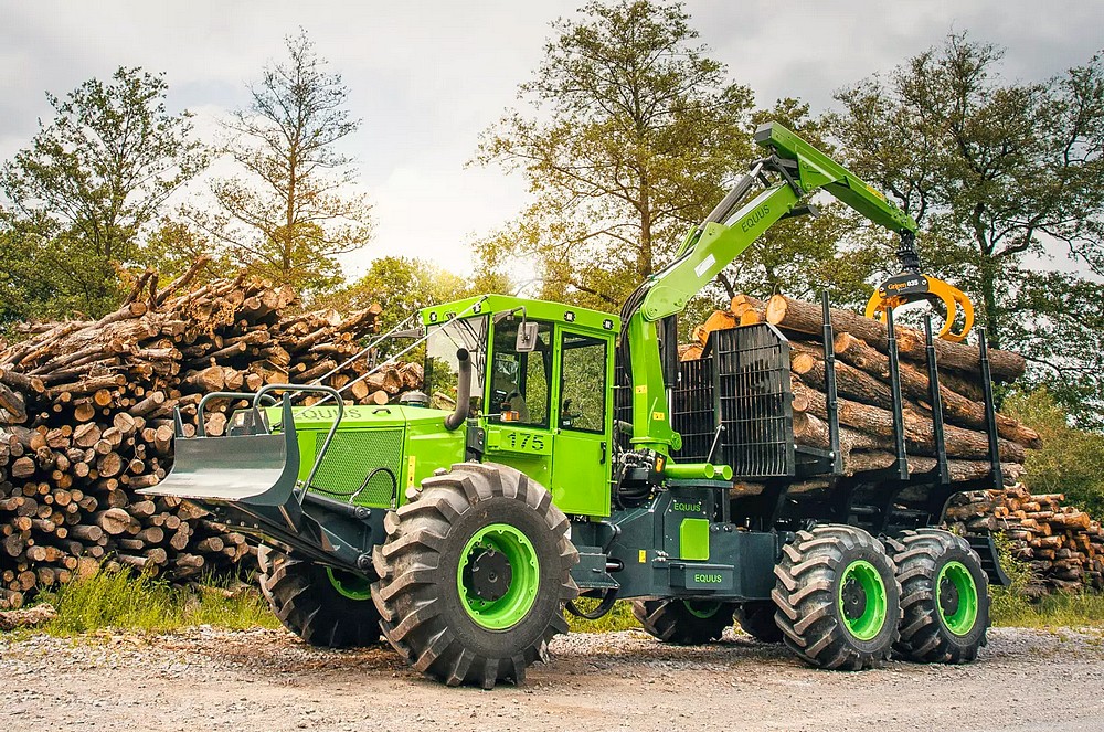 Tracteur forestier EQUUS